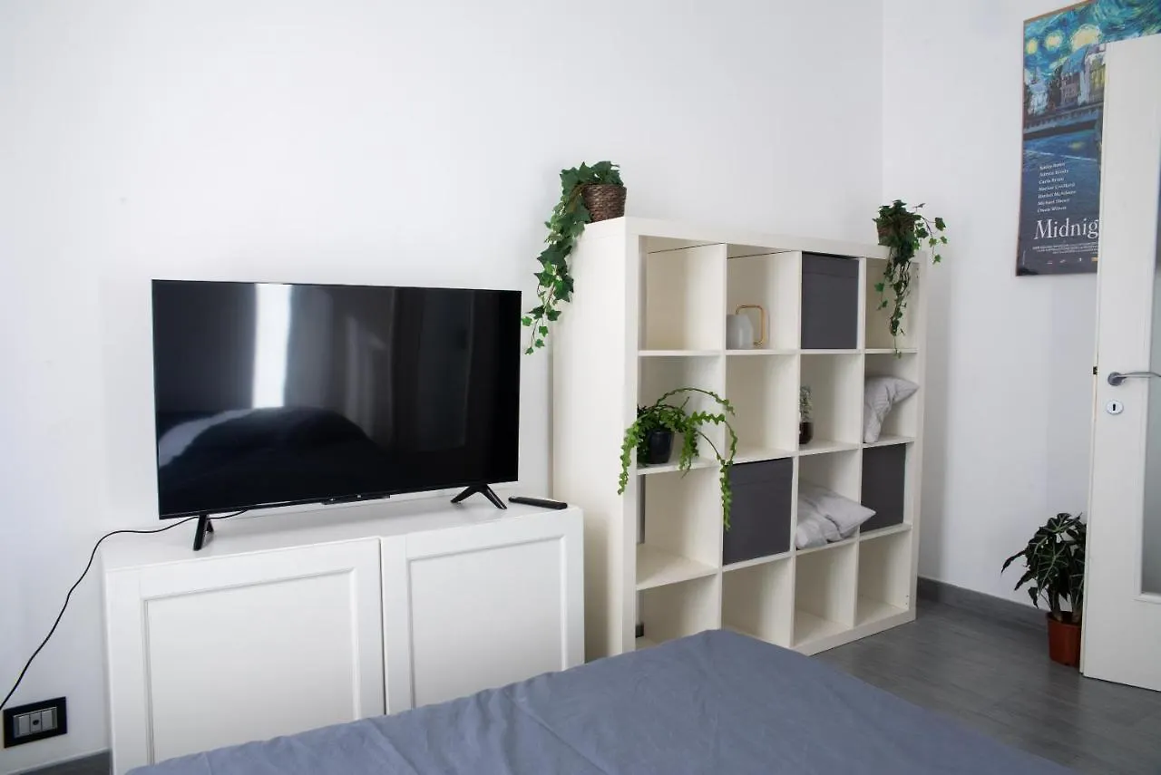 Ami House Roma Apartment 0*, Rome
